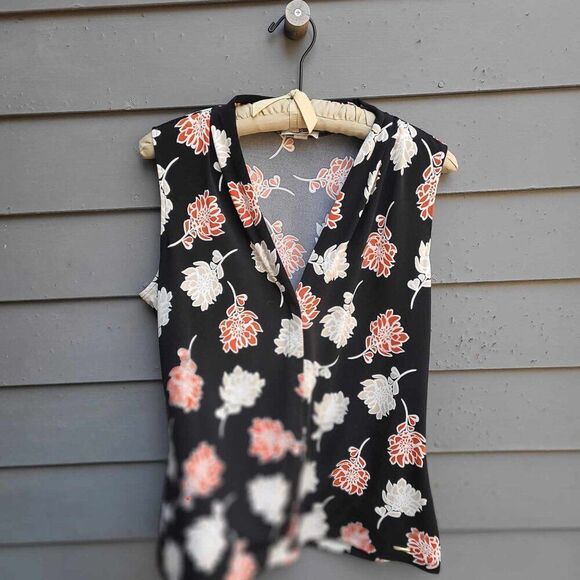 Calvin Klein Sleeveless Black Red White Floral Top size Medium - Picture 8 of 12